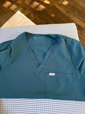 FIGS Women's Teal V-Neck Short Sleeve Scrub Top